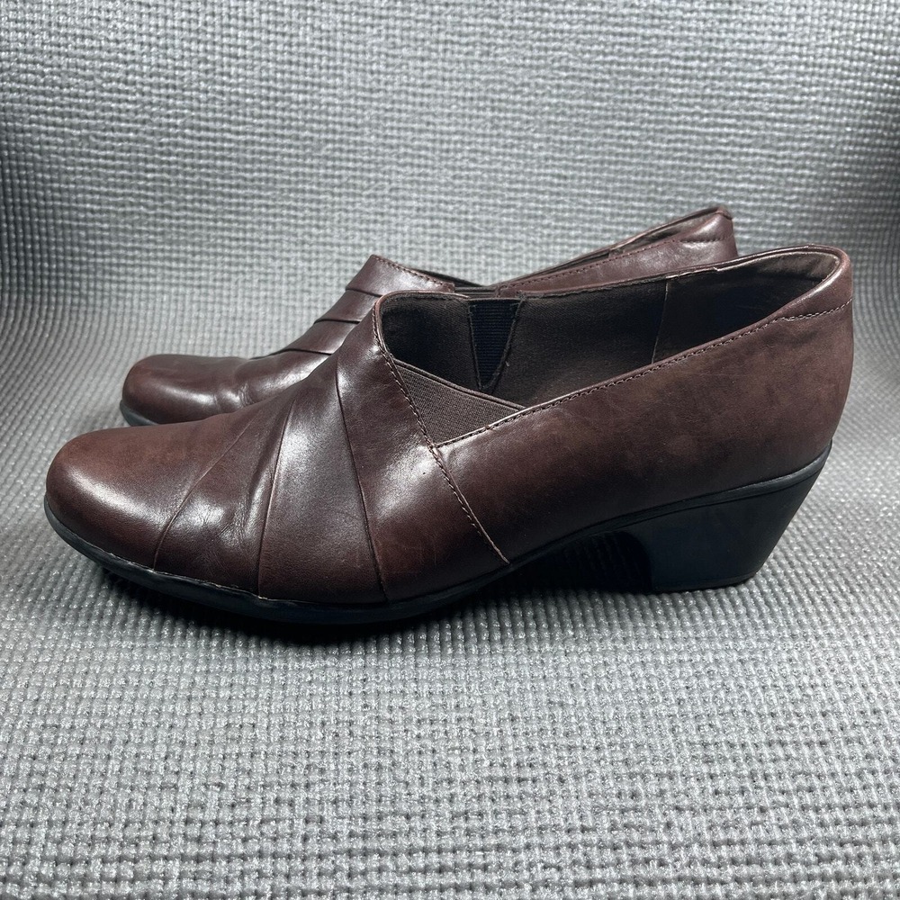 Clarks Booties Ankle Boots‎ Womens Size 10M Brown Leather Stacked Heel Comfort